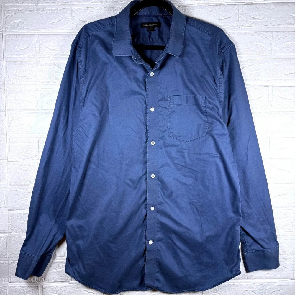 Banana Republic Button Down Shirt Mens XL Blue Long Sleeve Business Casual
